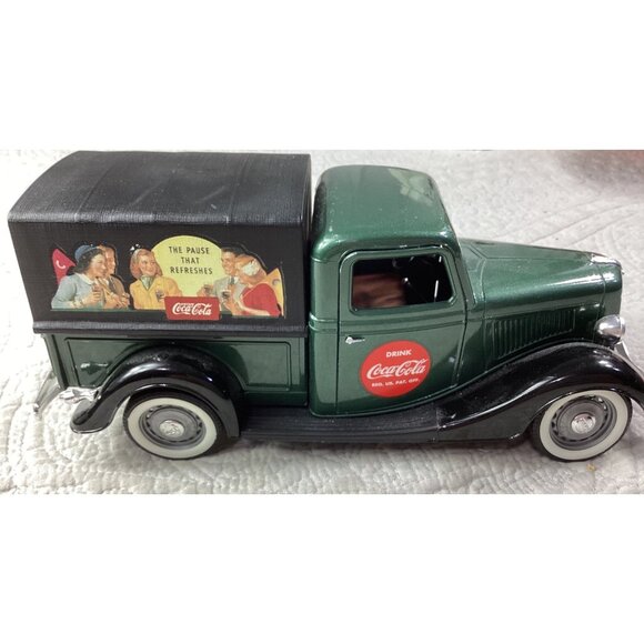 1930s Coca-Cola Diecast Collectible Ford Truck Model*Open Doors*Vintage Ad*EUC - Picture 1 of 9